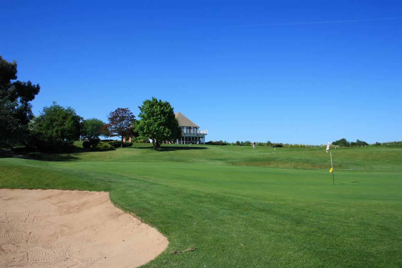فيلا The Vale Golf & Country Club Bishampton المظهر الخارجي الصورة