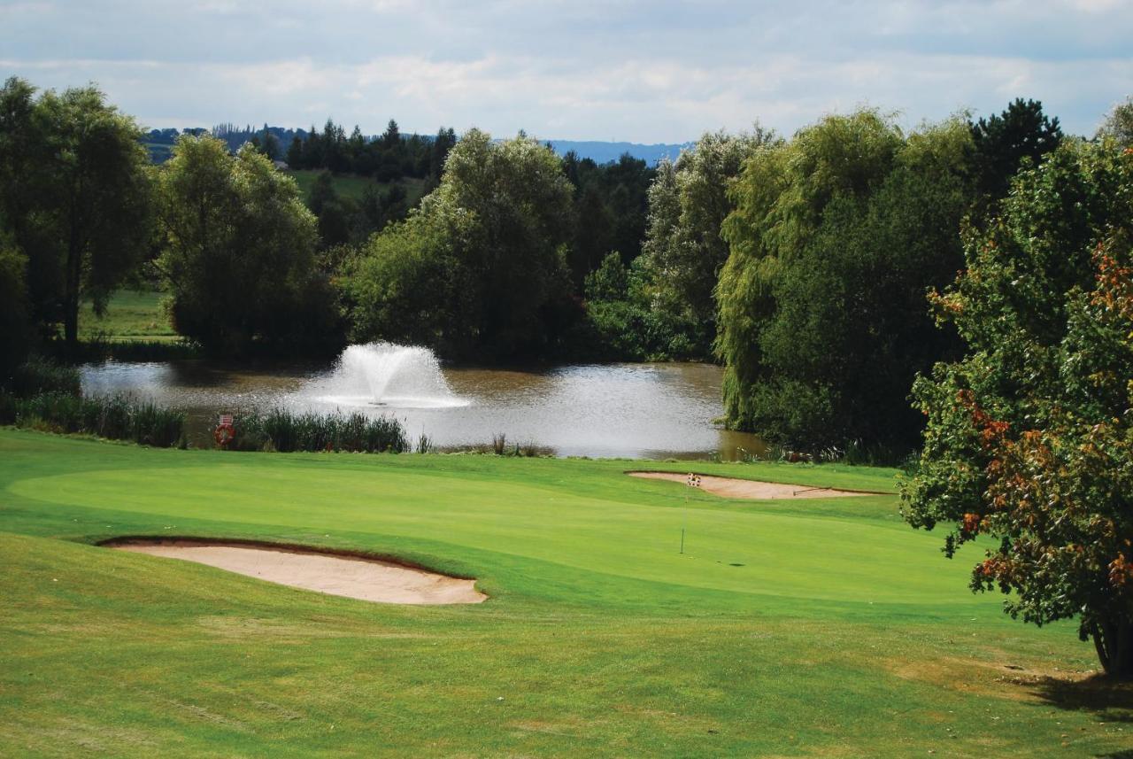 فيلا The Vale Golf & Country Club Bishampton المظهر الخارجي الصورة